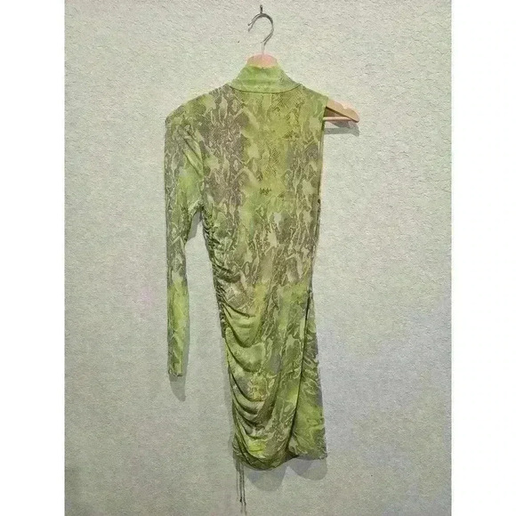 Nwt. Elio Mini Dress in Lime Abstract Snake - Picture 5 of 9